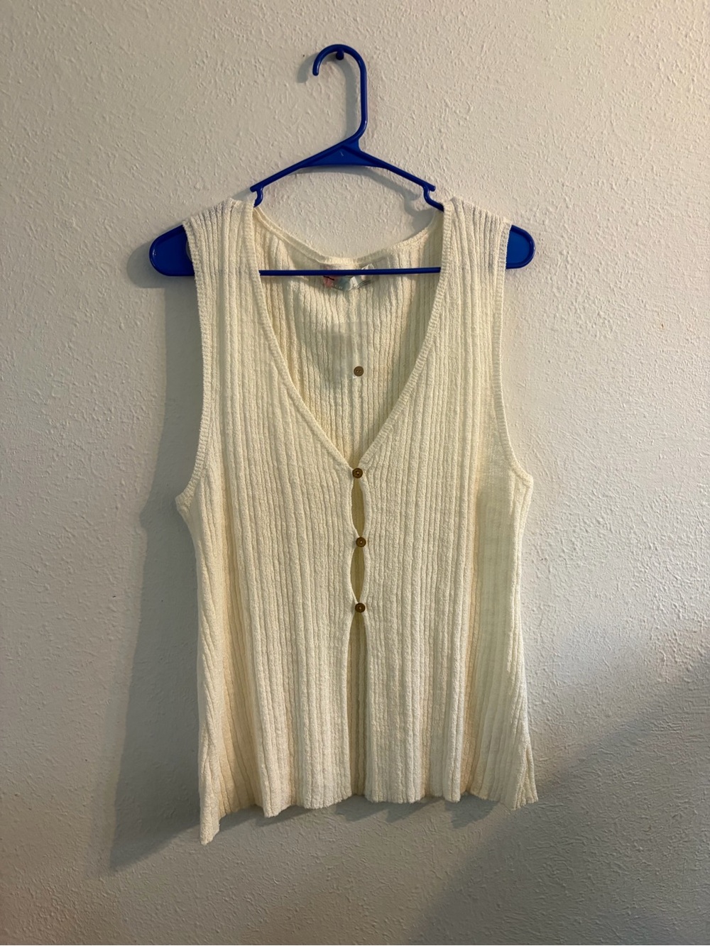 Free People set Cream Ribbed V-Neck Button Tank